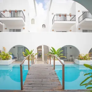 new-hotel-mediterraneo-tulum.quintano-roohotels.com/